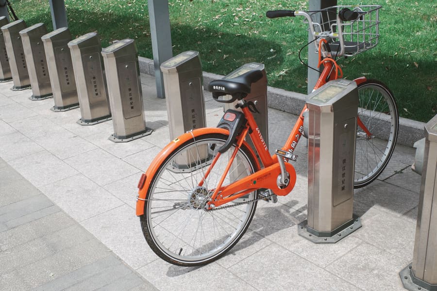 Bicicleta lista para alquilar y generar ingresos